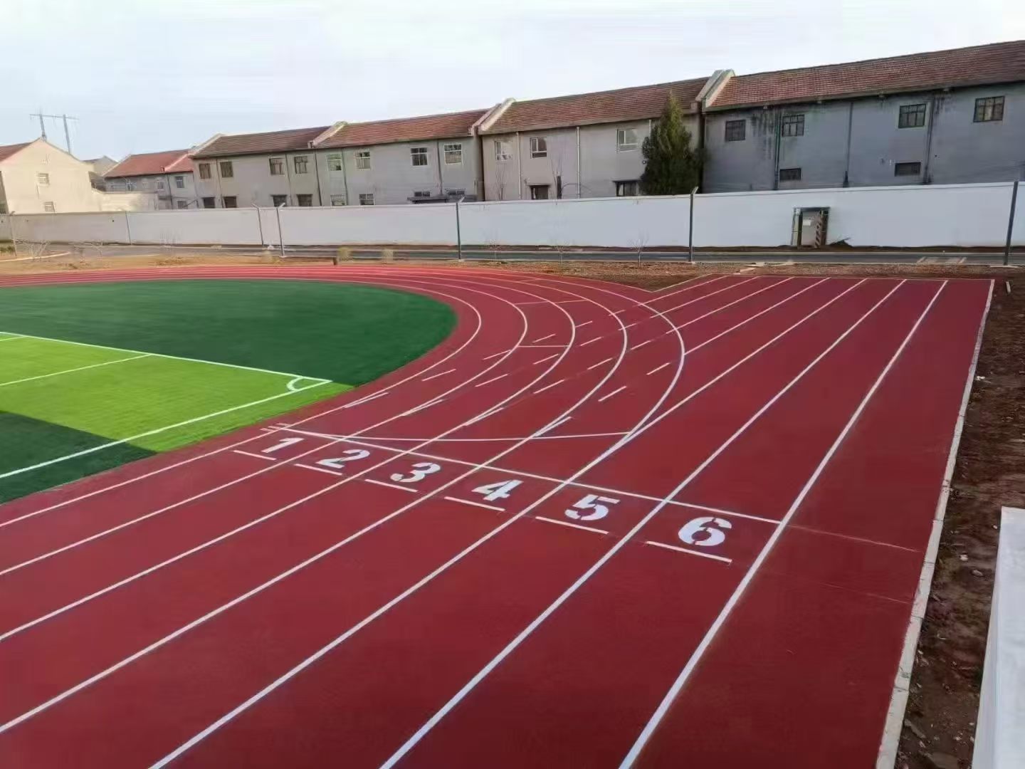 邯郸市全塑型塑胶跑道混合型塑胶跑道 - 方案